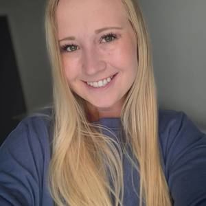 Meet your Posher, Jenn